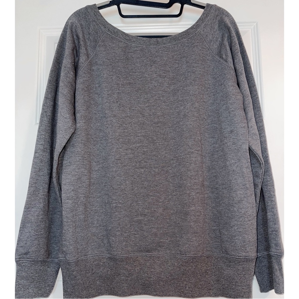 Hard Rock Cafe Raglan Sweatshirt. NWT. - Picture 2 of 4